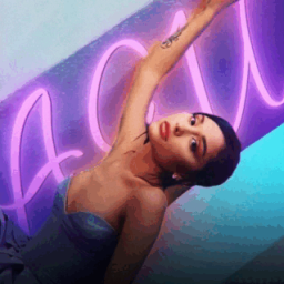 Ariana Grande Updates